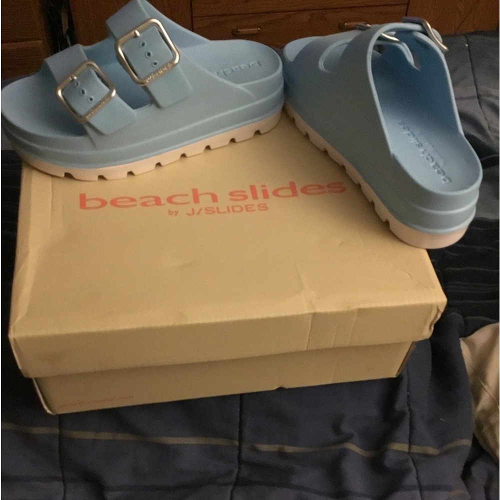 ATTN. ❤️‍🔥 Brand New. Beach Slides by J Slides. Platform CAN’T MISS. 😍